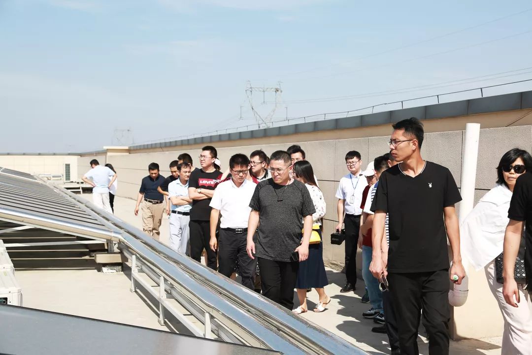空氣能,太陽(yáng)能,熱水器 空氣能,太陽(yáng)能,熱水器